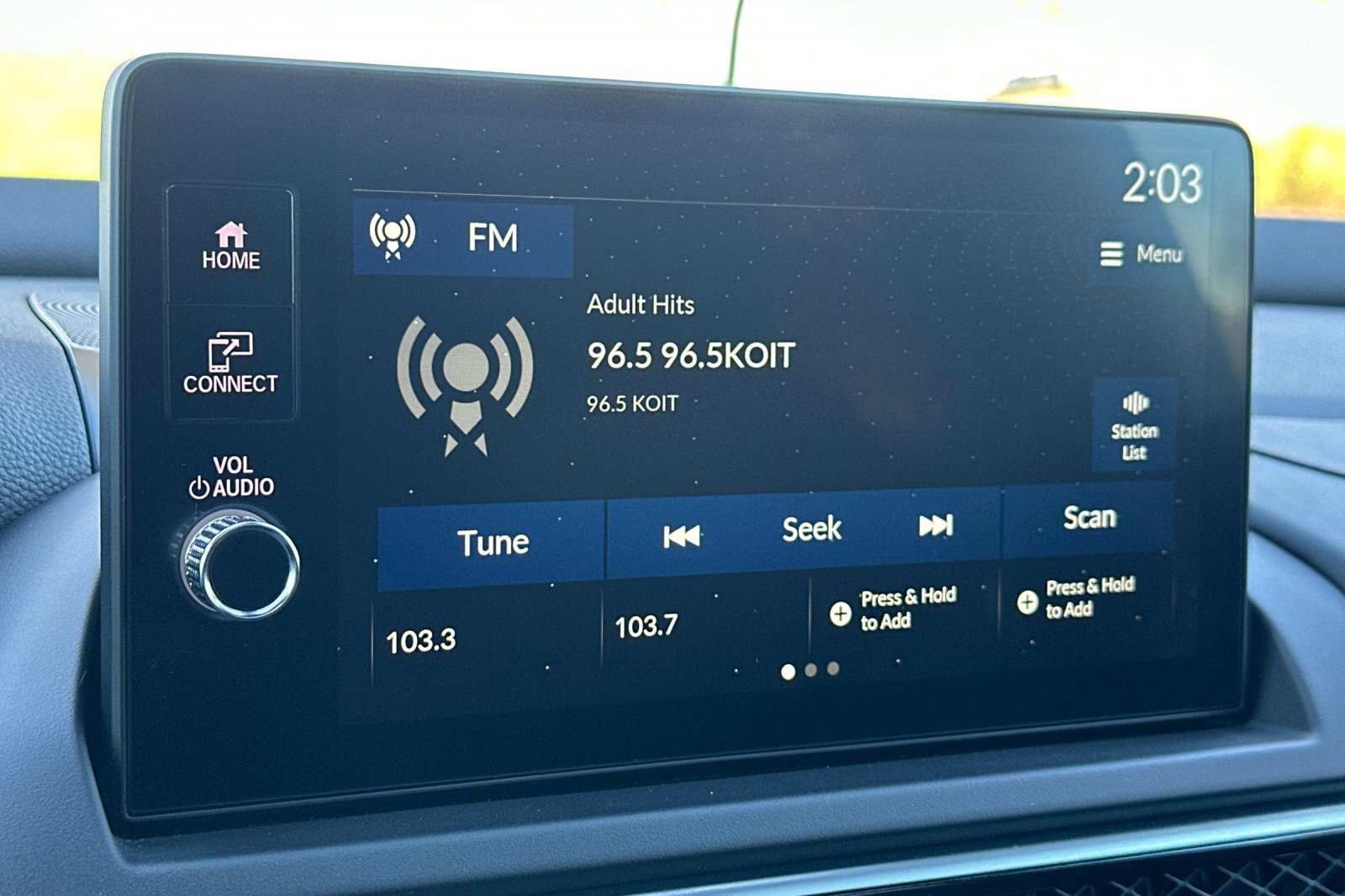 Certified 2025 Acura ADX A-Spec image 24