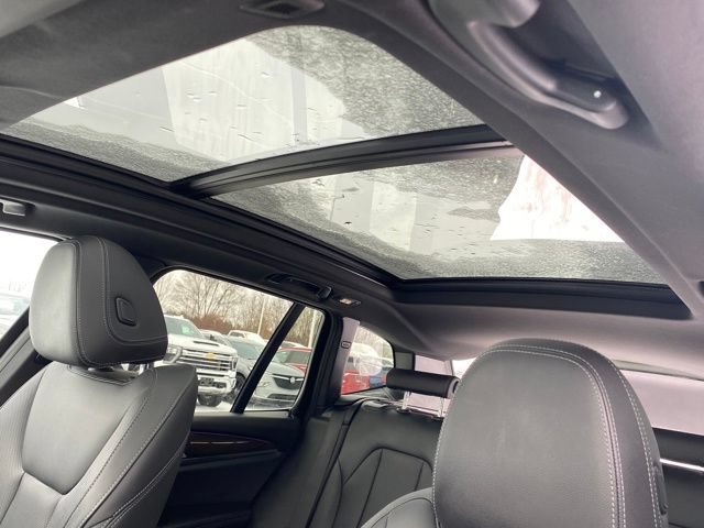 Used 2023 BMW X3 xDrive30i AWD/4WD image 16