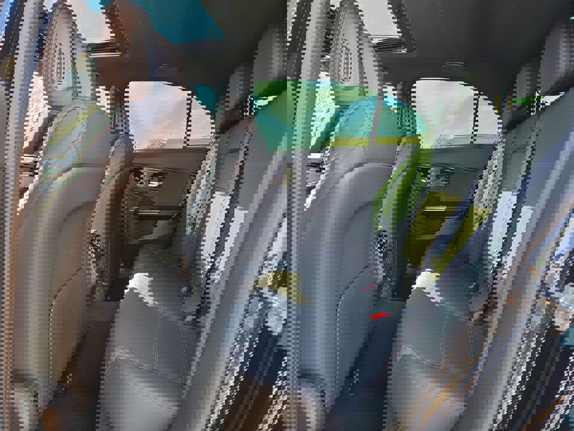 Used 2024 Mercedes-Benz C 300 Sedan image 13