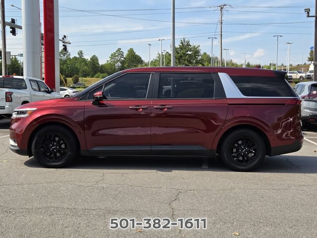 Used 2023 Kia Carnival LX FWD image 8