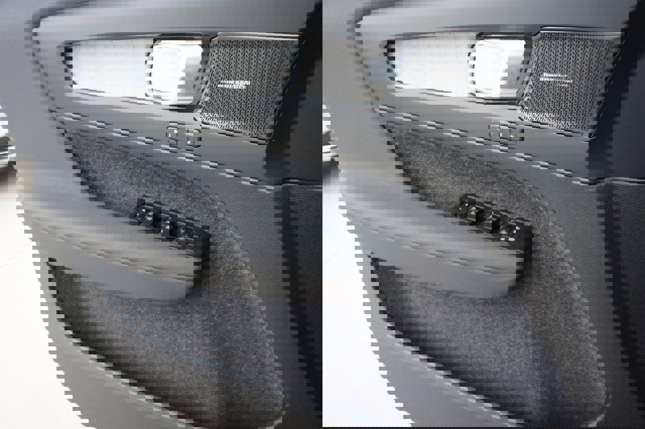 New 2026 Volvo XC40 B5 Plus w/ Protection Package Premier image 16