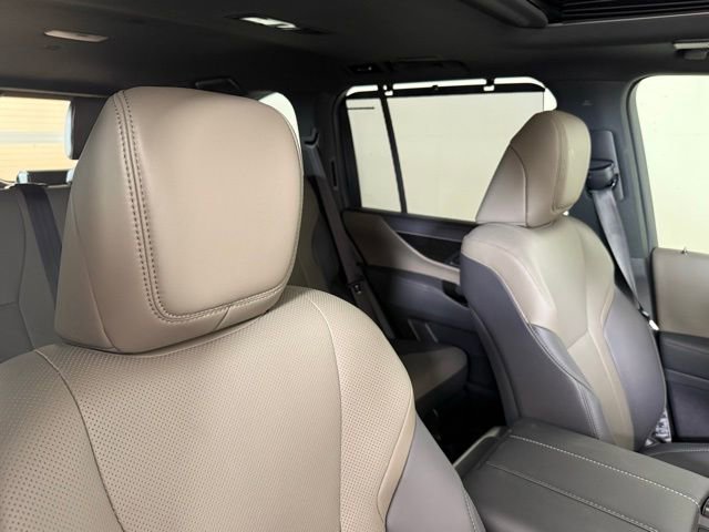 New 2025 Lexus LX 700h Overtrail image 29