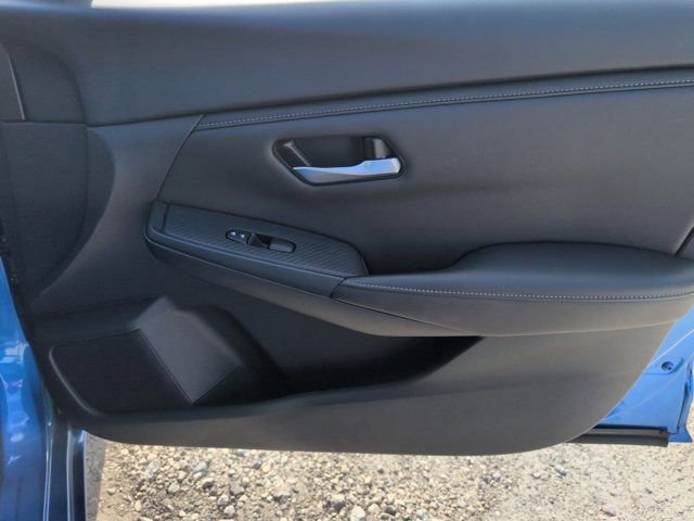 Used 2025 Nissan Sentra SV FWD image 32