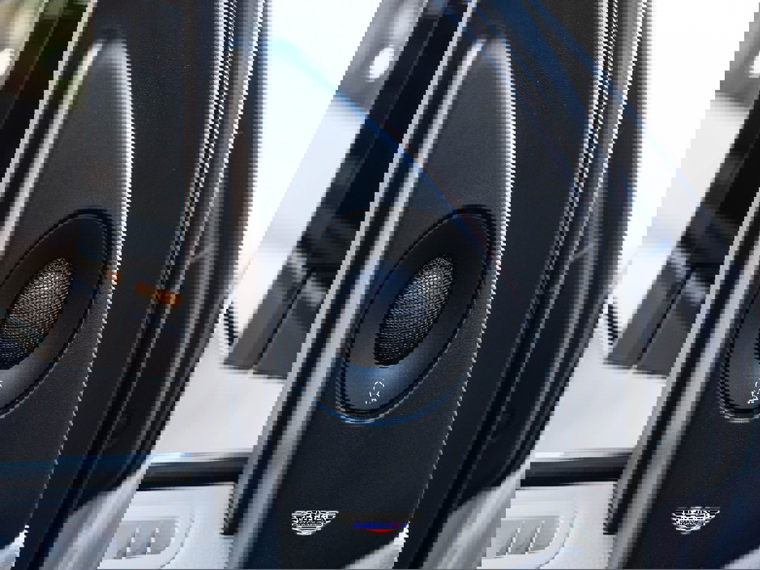 Used 2018 Lincoln Navigator Select w/ Technology Package image 46