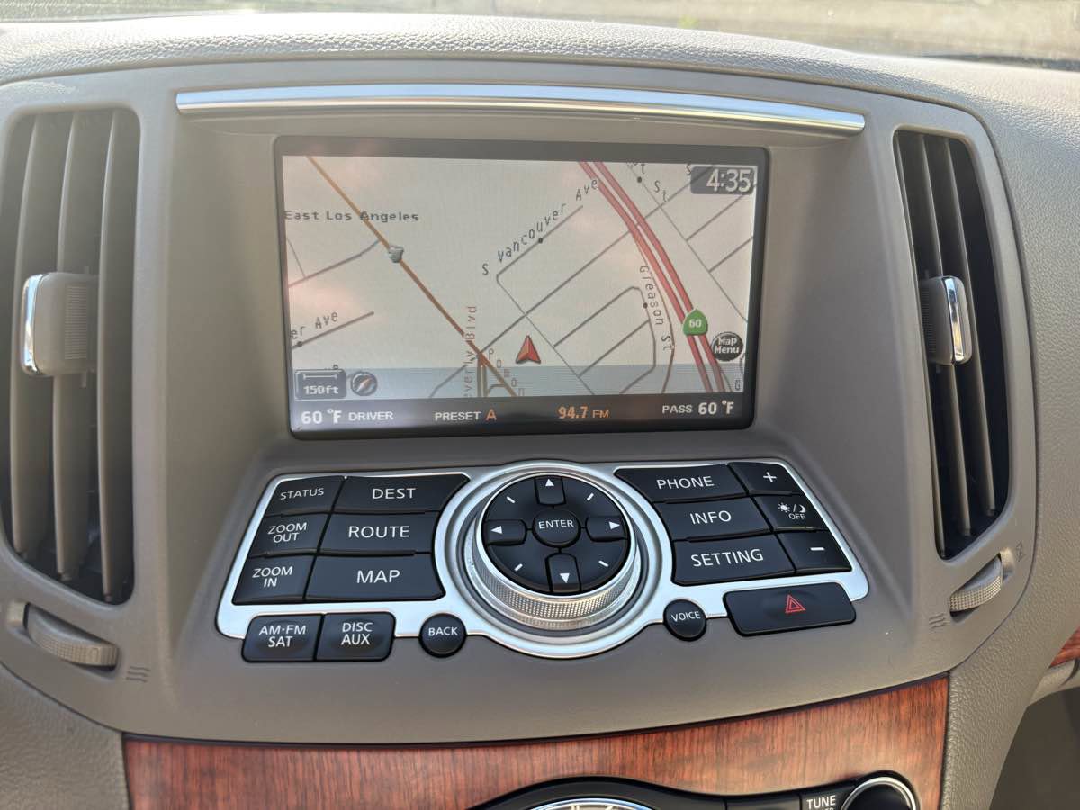 Used 2009 INFINITI G37 Sport w/ Premium Pkg image 25