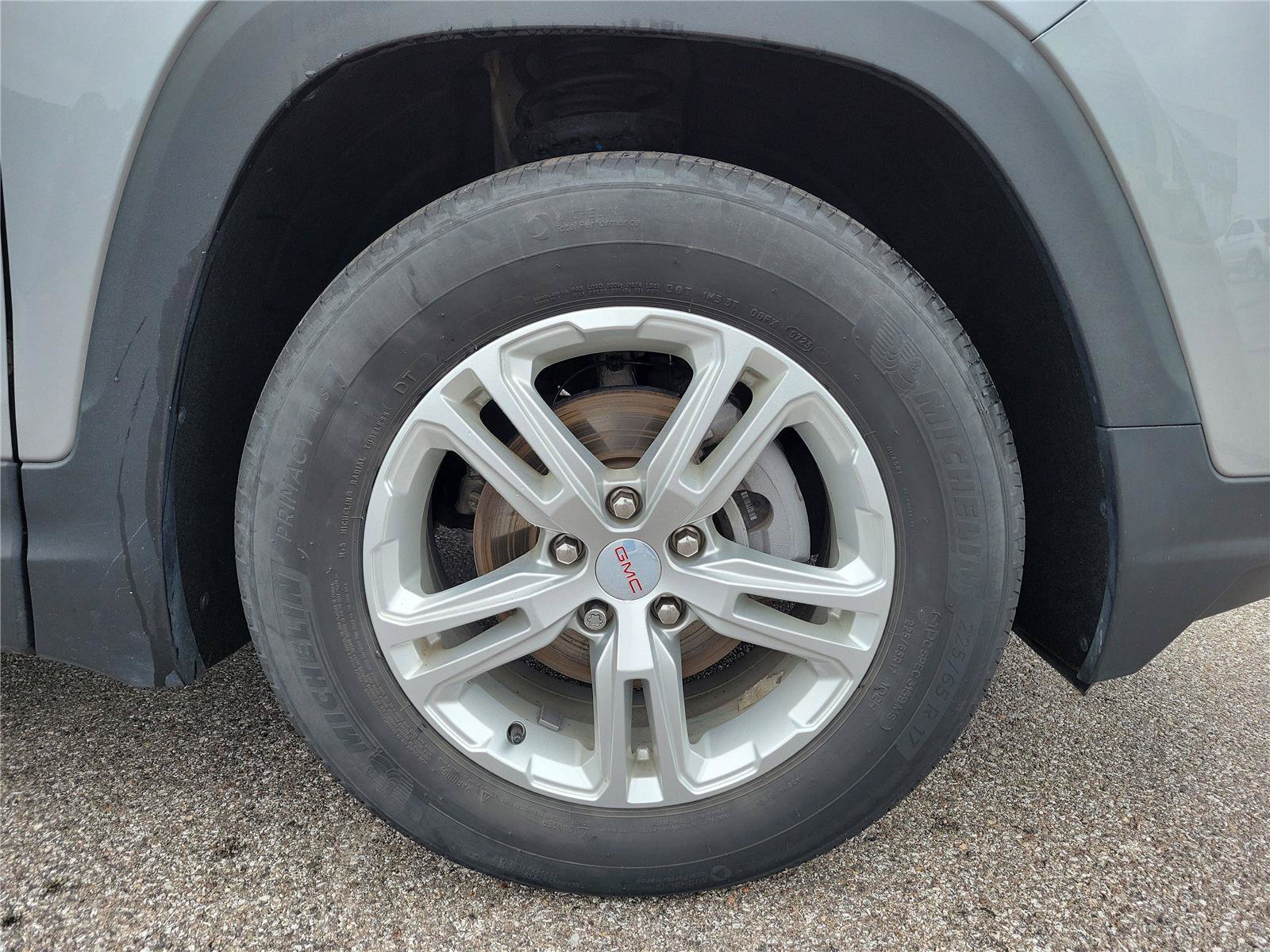 Used 2023 GMC Terrain SLE w/ Driver Convenience Package FWD image 6