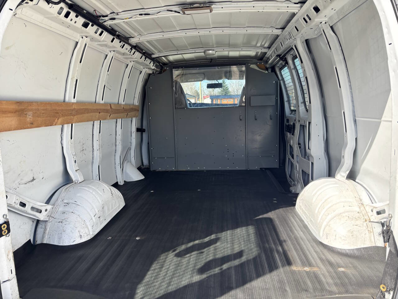 Used 2013 Chevrolet Express 2500 2500 3dr Cargo Van w/ 1WT image 8