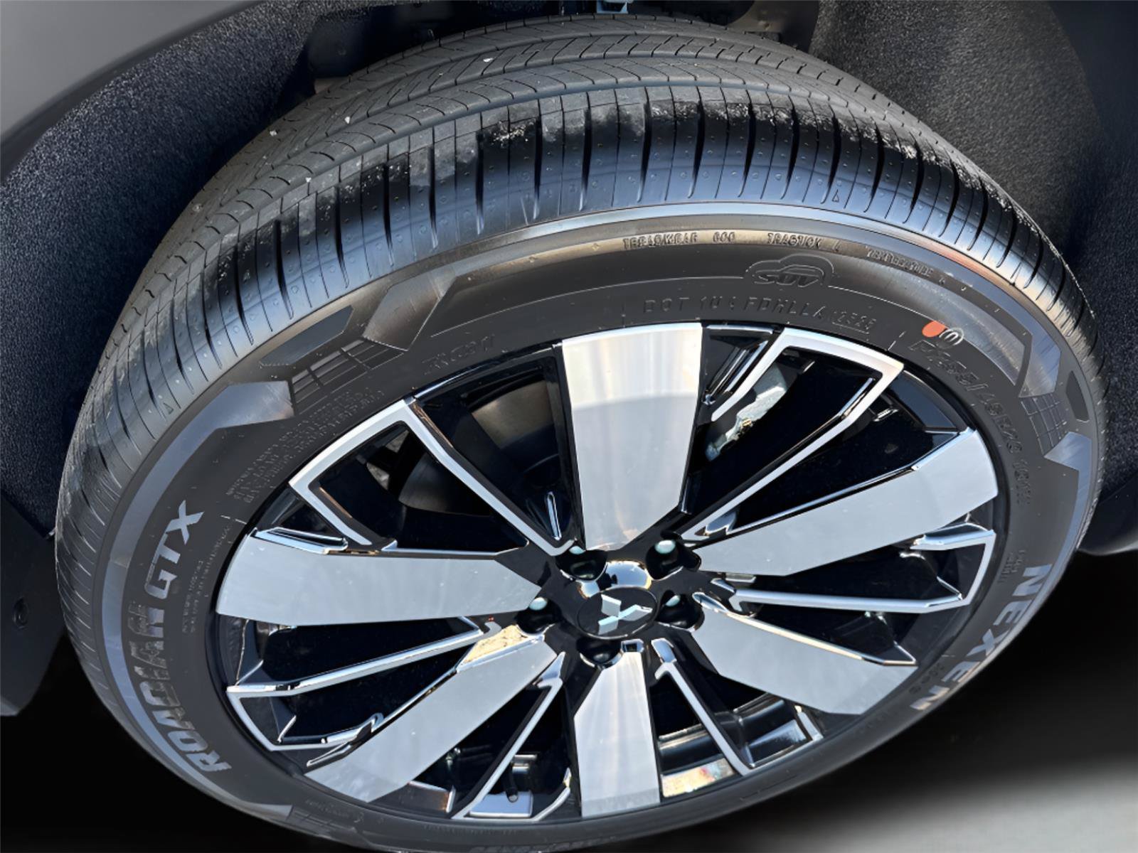 New 2026 Mitsubishi Outlander SE FWD image 13