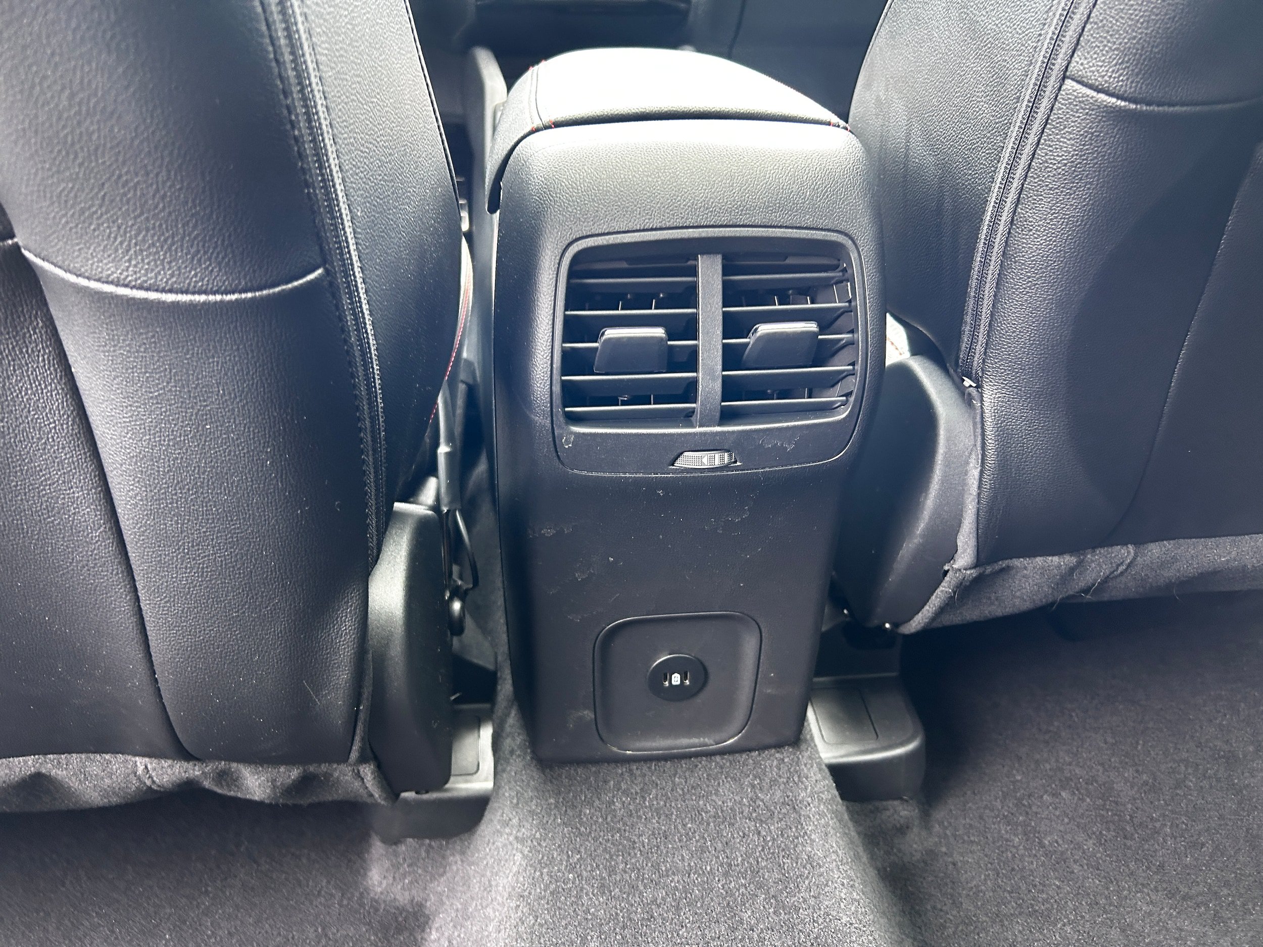 Used 2023 Ford Escape ST-Line Elite w/ Premium Technology Package AWD/4WD image 33