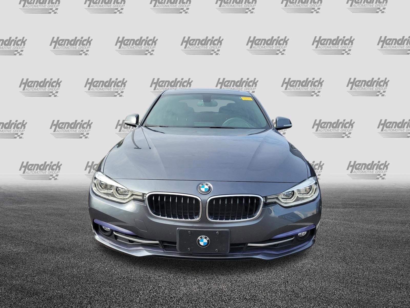 Used 2018 BMW 330i xDrive Sedan AWD/4WD image 3