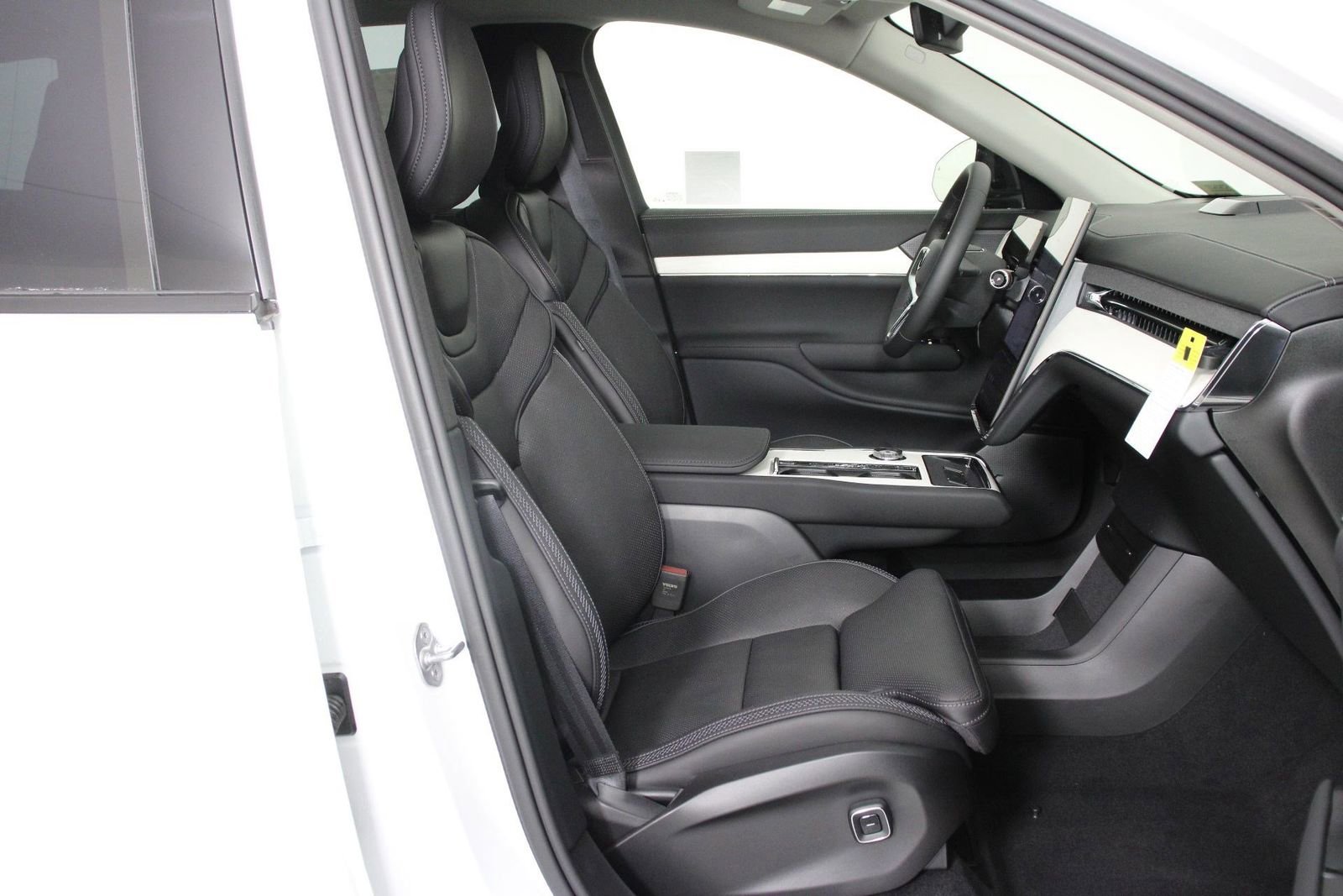 New 2026 Volvo EX90 Ultra AWD/4WD image 10