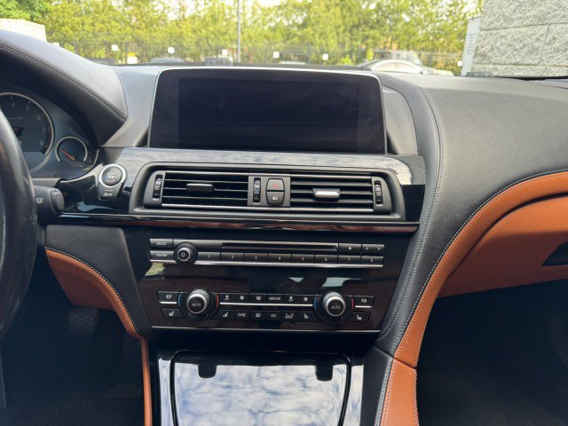 Used 2019 BMW M6 Gran Coupe w/ Executive Package RWD image 36
