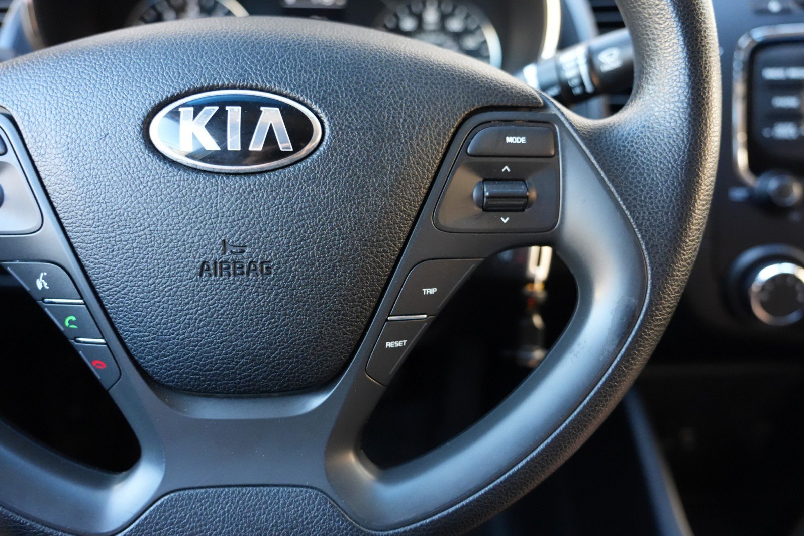 Used 2017 Kia Forte LX FWD image 20
