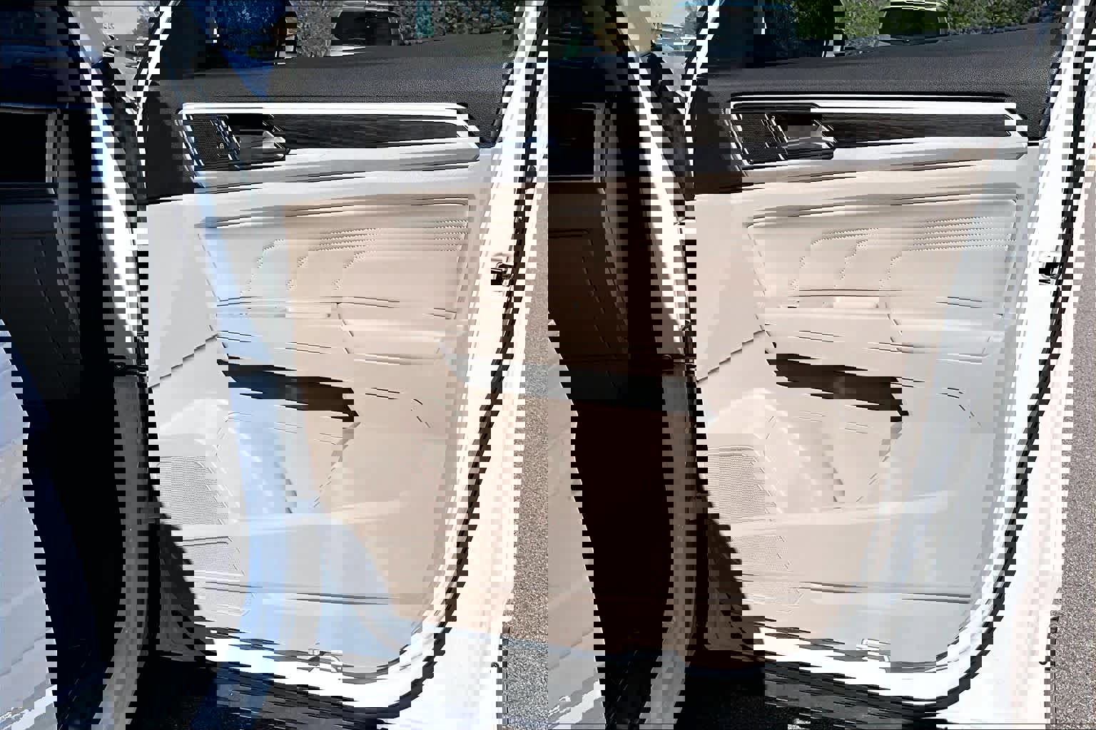 Used 2022 Volkswagen Atlas SE w/ Black Wheel Package image 26