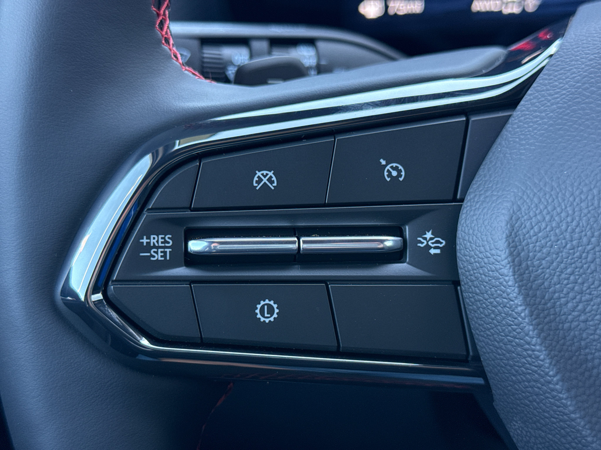 New 2027 Chevrolet Equinox RS w/ Safety and Technology Package AWD/4WD image 18