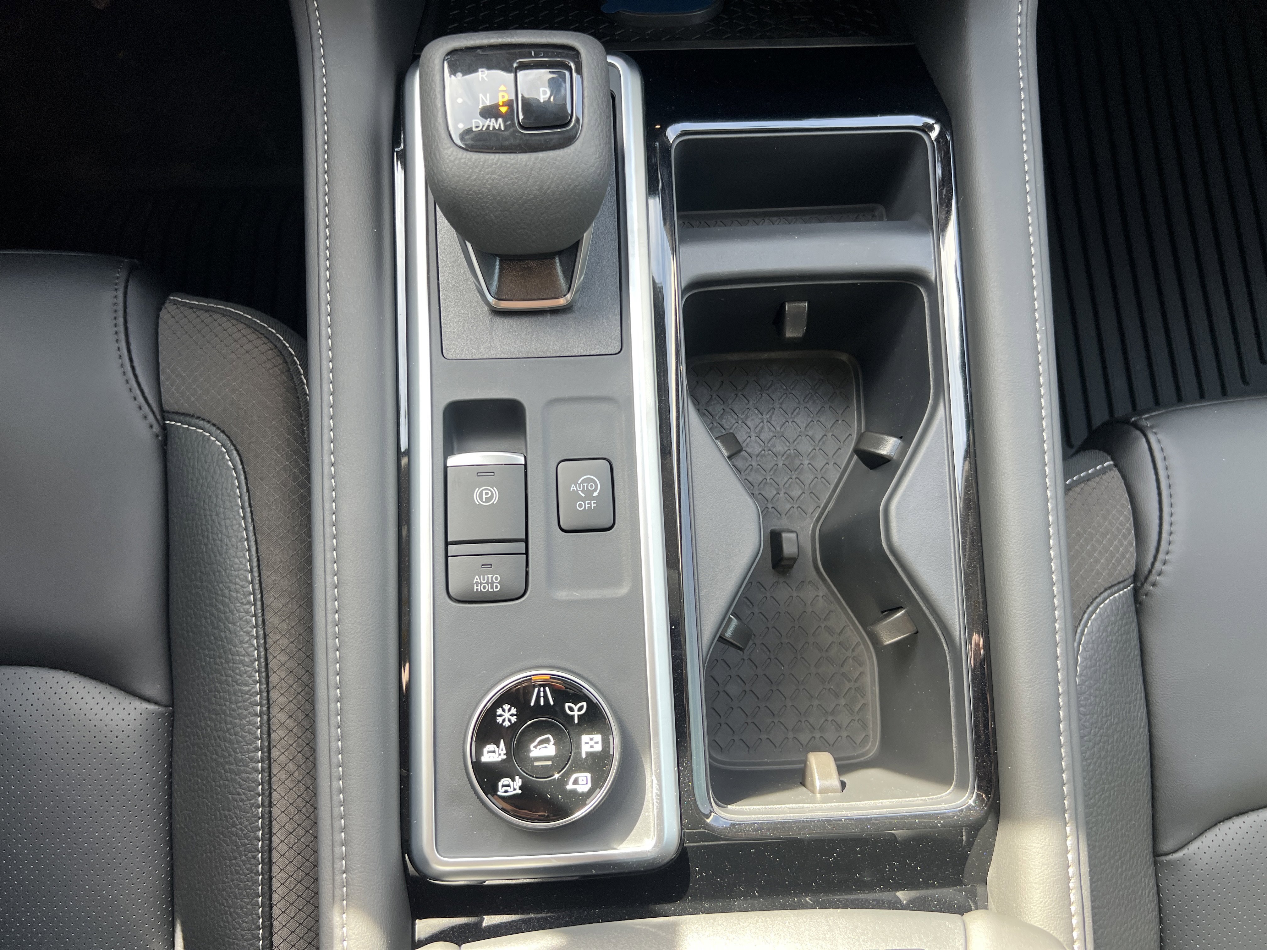 New 2026 Nissan Pathfinder SL image 21