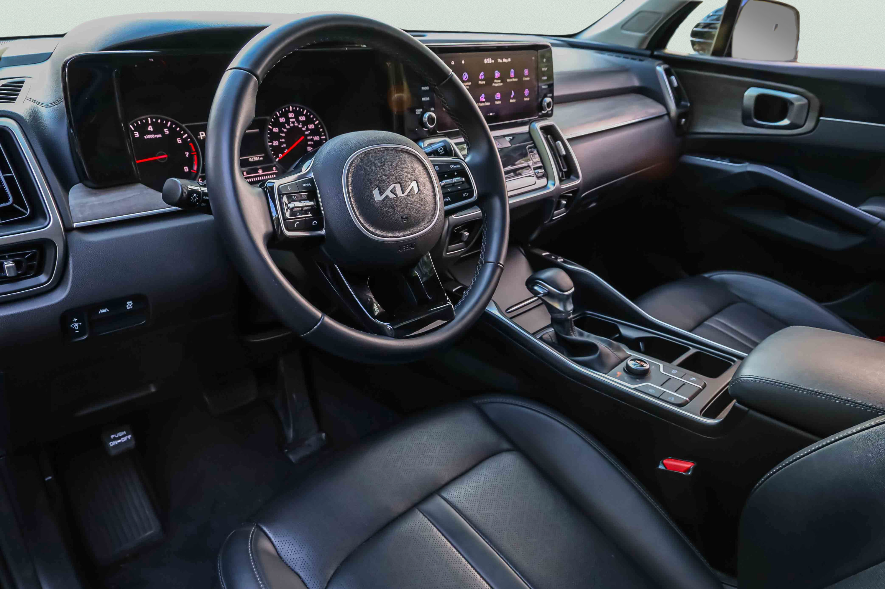 Certified 2023 Kia Sorento S w/ Panoramic Sunroof Package AWD/4WD image 7