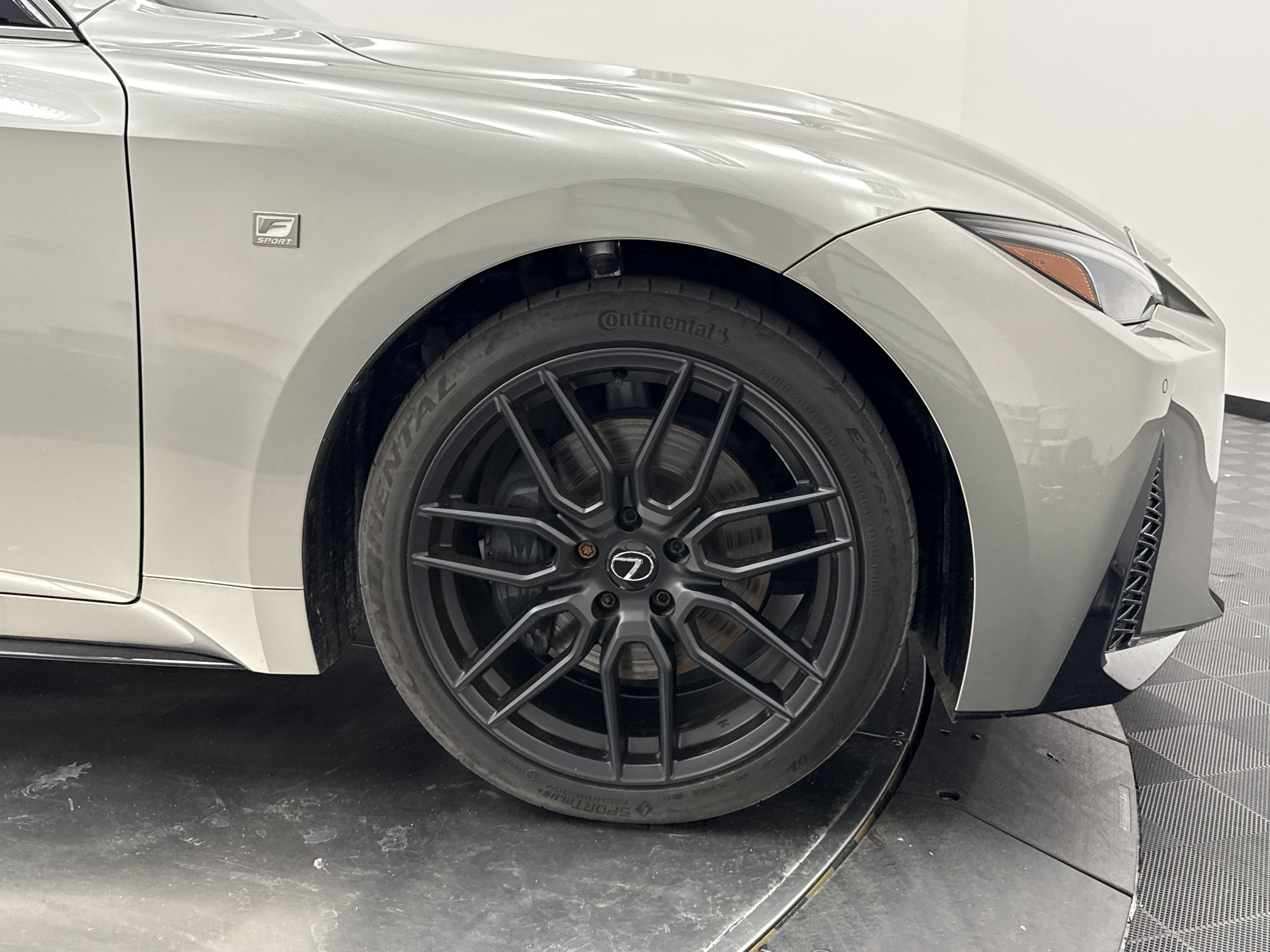 Used 2023 Lexus IS 350 F Sport RWD image 9