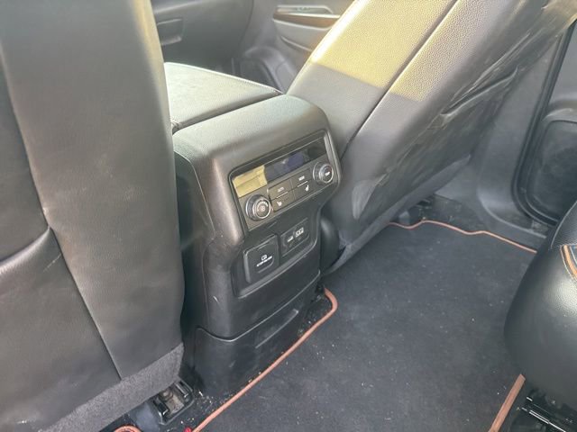Used 2023 GMC Acadia AT4 w/ Technology Package AWD/4WD image 29