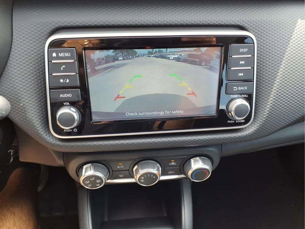 Used 2025 Nissan Kicks Play S image 15