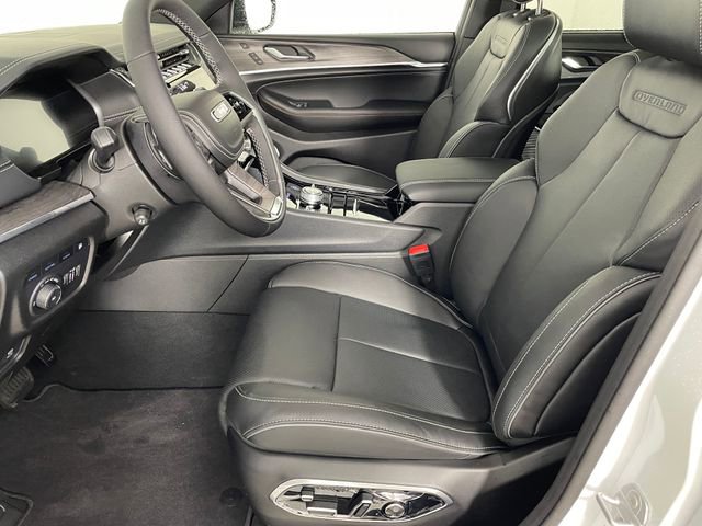 New 2025 Jeep Grand Cherokee Overland w/ Luxury Tech Group IV image 2