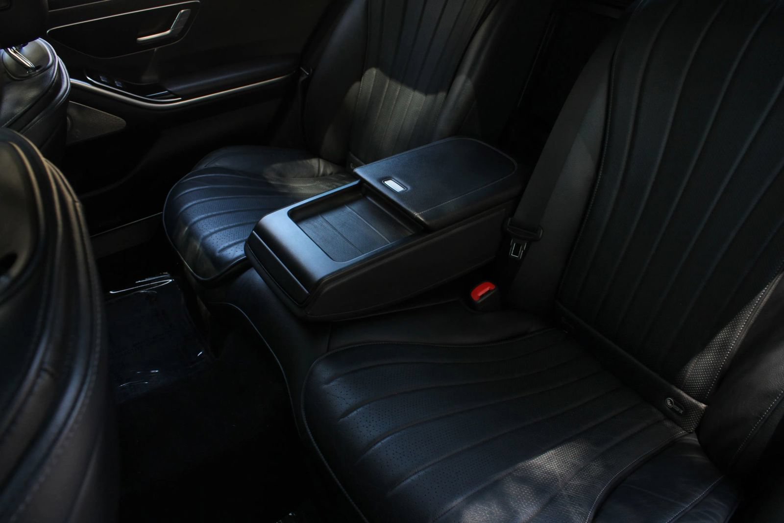 Used 2022 Mercedes-Benz S 500 4MATIC image 21