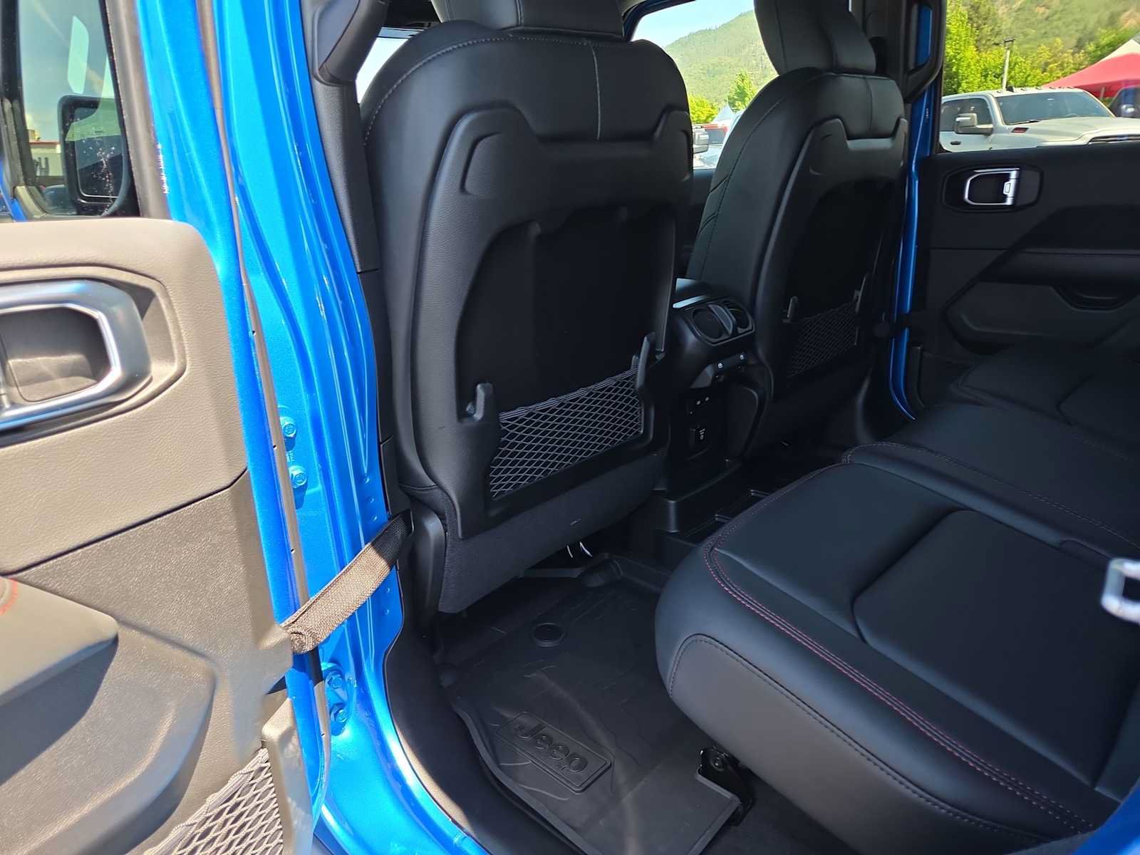 New 2026 Jeep Wrangler Unlimited Rubicon AWD/4WD image 20