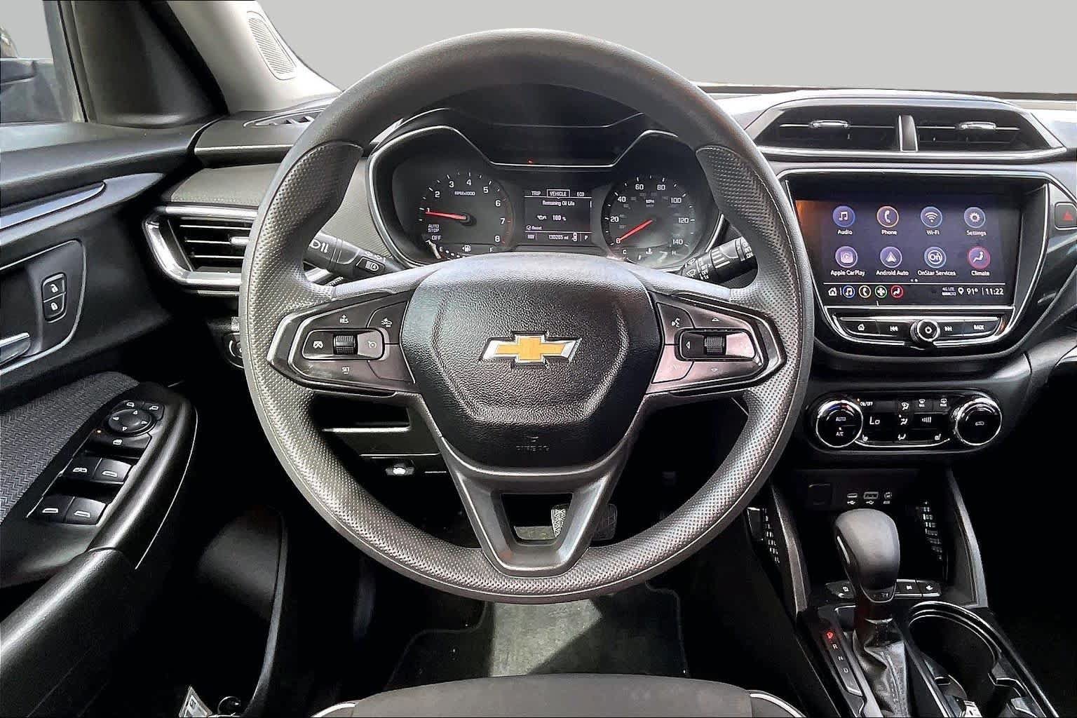 Used 2021 Chevrolet TrailBlazer LT w/ Convenience Package FWD image 6