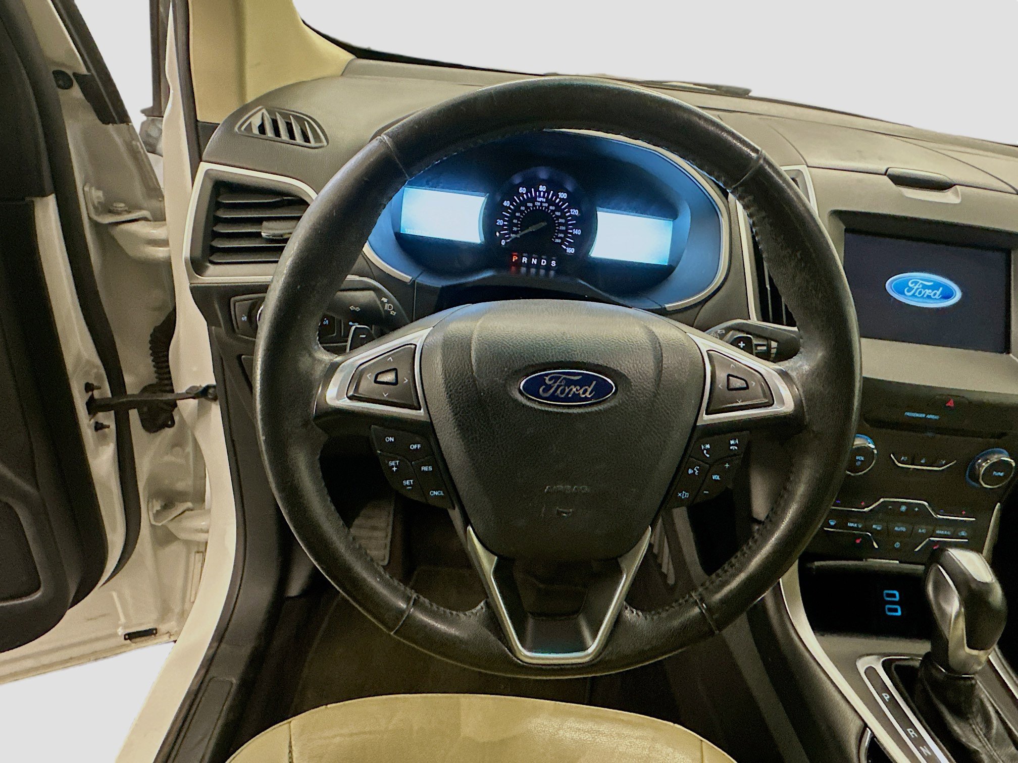 Used 2016 Ford Edge SEL w/ Equipment Group 201A AWD/4WD image 18