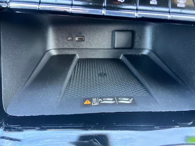 Certified 2025 Chevrolet Traverse LT image 30