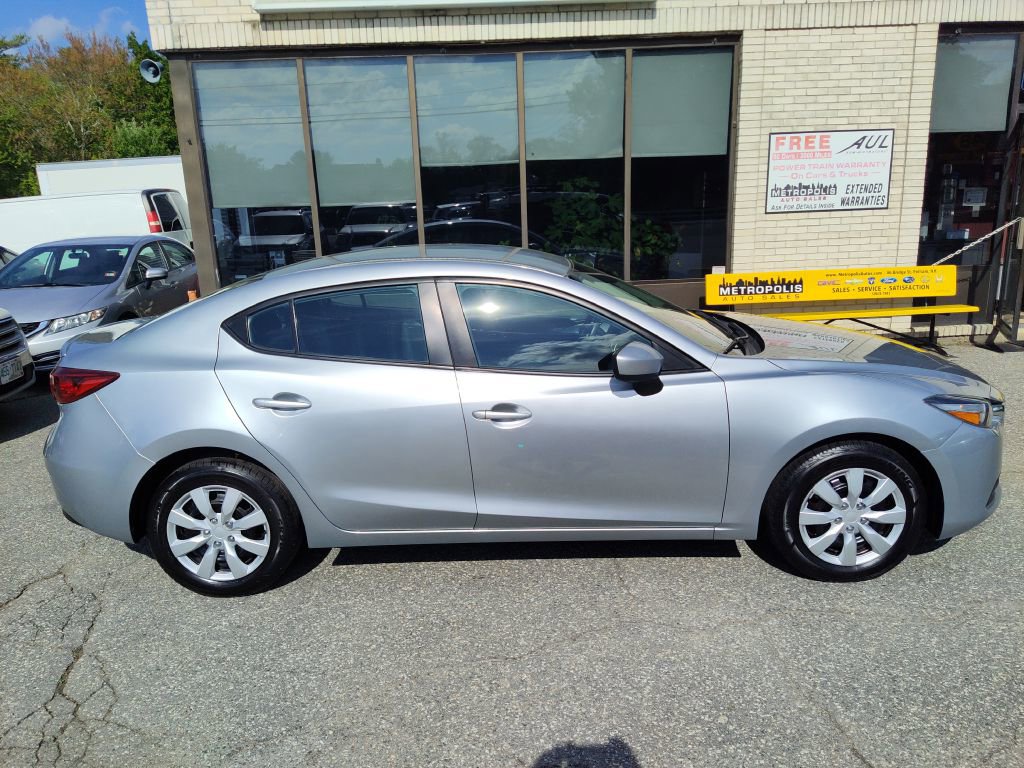 Used 2018 MAZDA MAZDA3 Sport image 10