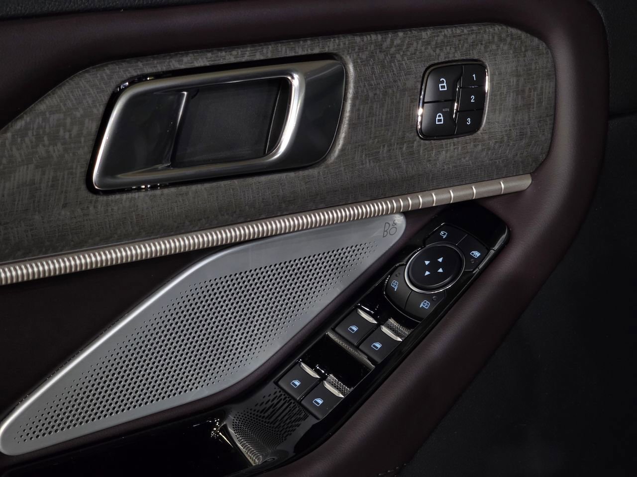 New 2026 Ford Explorer Platinum image 22