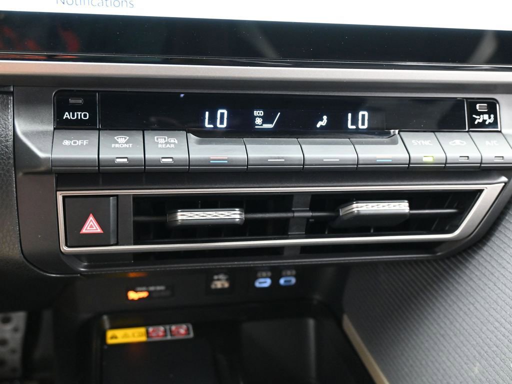 Used 2025 Toyota Camry SE w/ Multimedia Upgrade Package FWD image 20