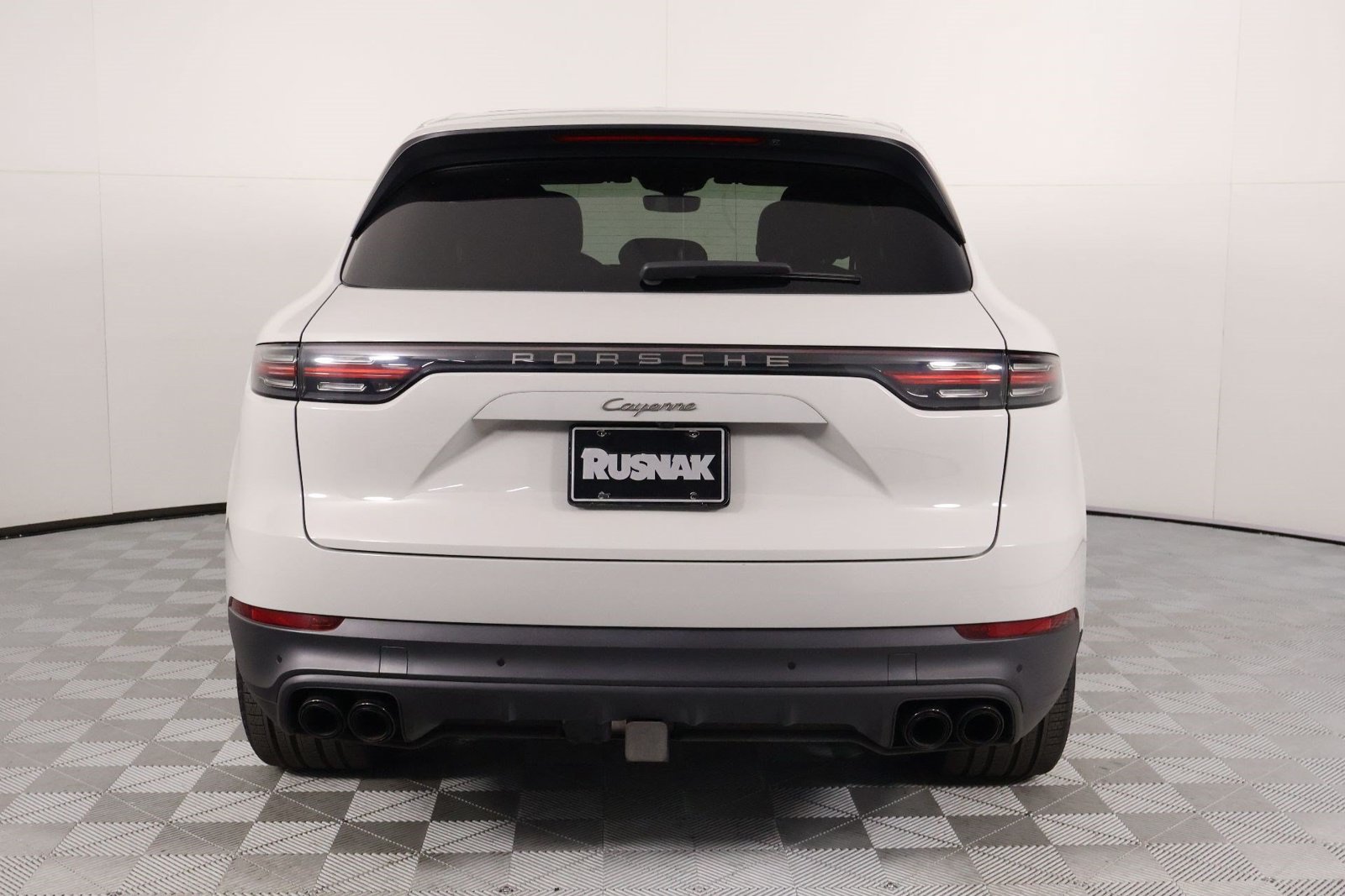 Certified 2023 Porsche Cayenne Platinum Edition AWD/4WD image 6