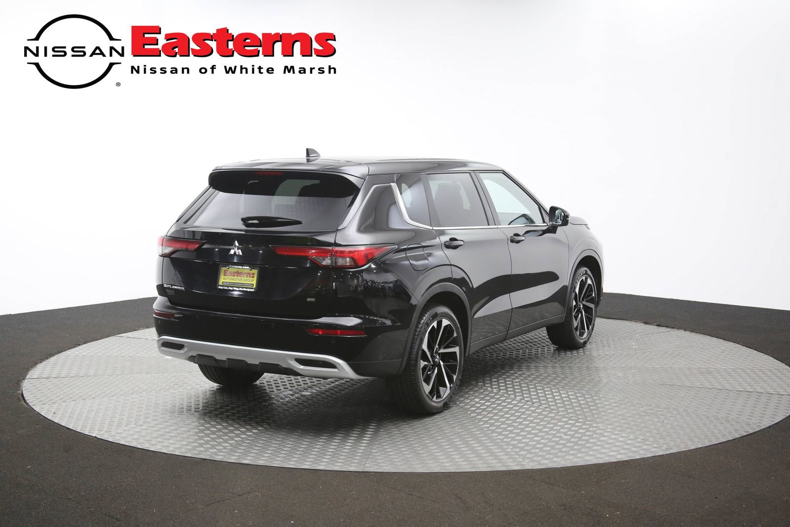 Used 2024 Mitsubishi Outlander AWD image 39