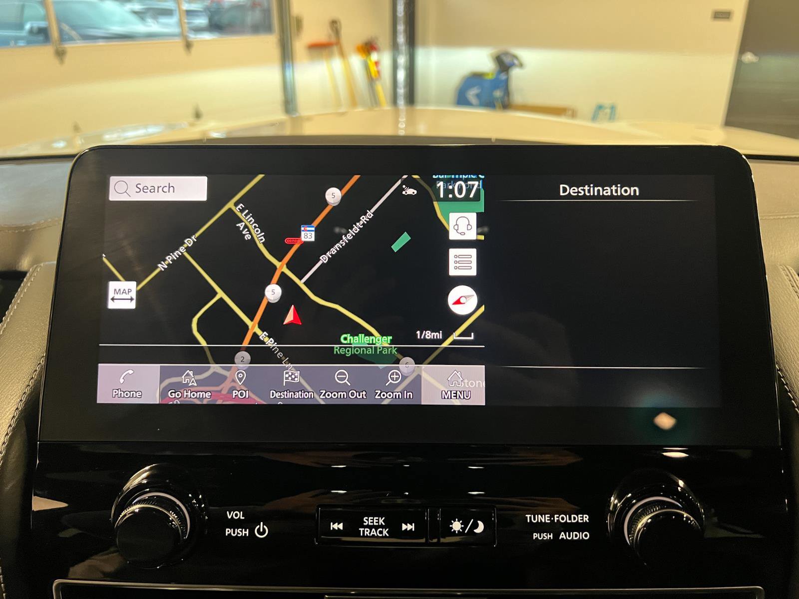 Used 2024 INFINITI QX80 Sensory image 17