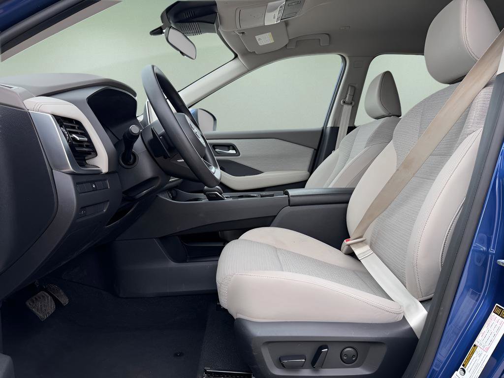 Certified 2022 Nissan Rogue SV image 15