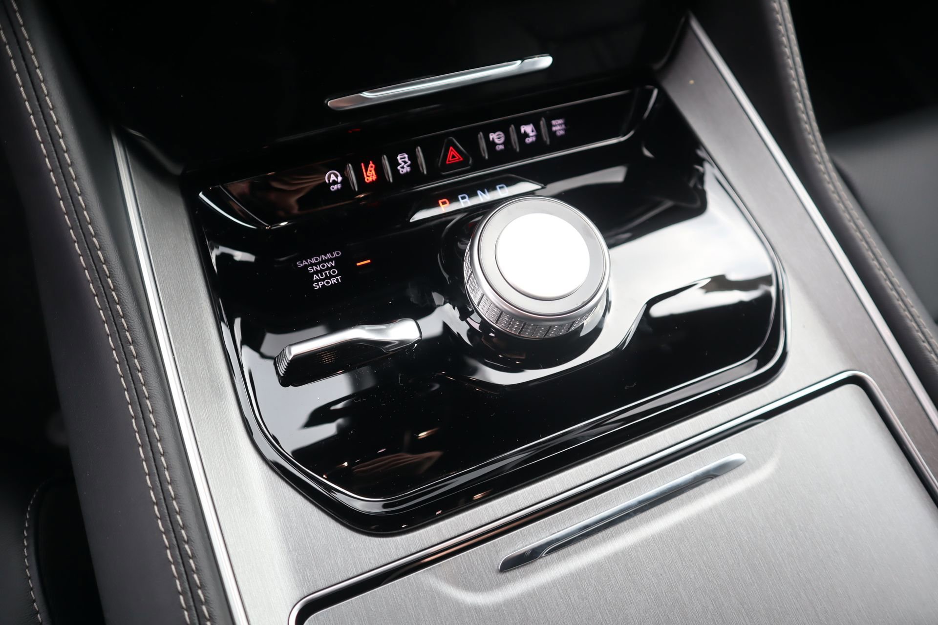 New 2026 Jeep Grand Wagoneer 4WD image 9