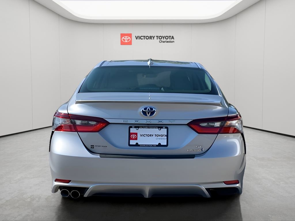 Used 2024 Toyota Camry SE image 5