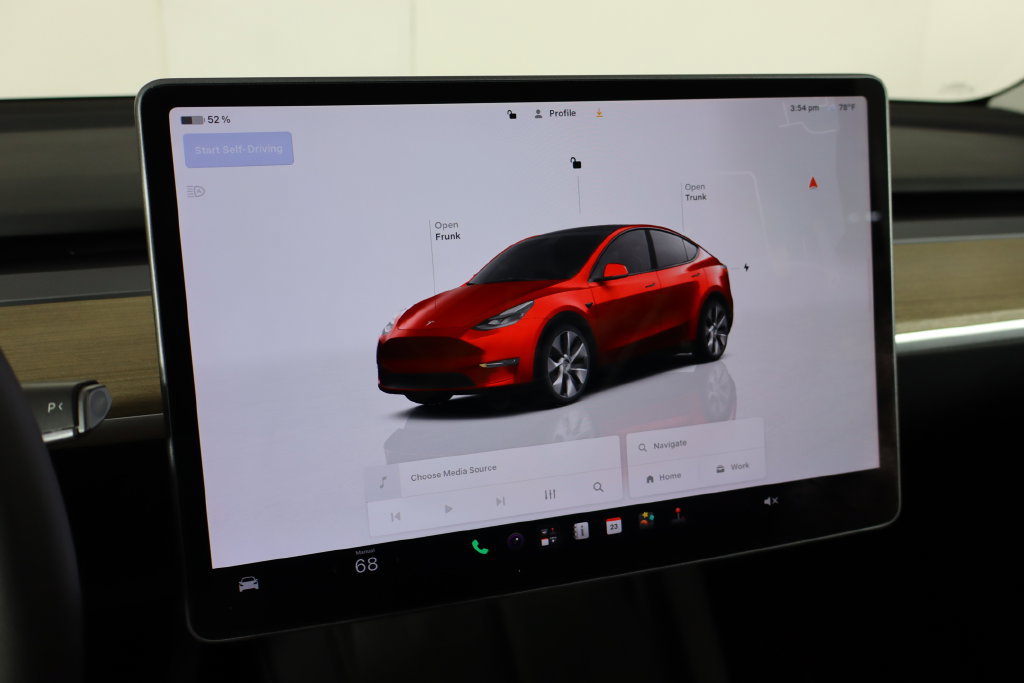Used 2023 Tesla Model Y Long Range AWD/4WD image 24