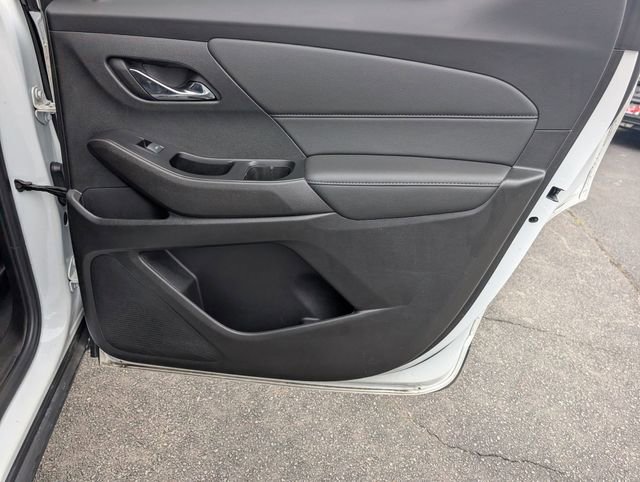 Used 2023 Chevrolet Traverse LT image 32