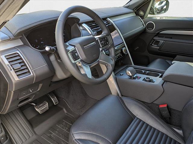 New 2024 Land Rover Discovery Dynamic SE video 2