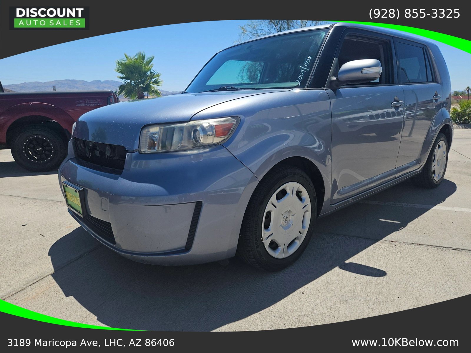 Used 2009 Scion xB FWD image 2