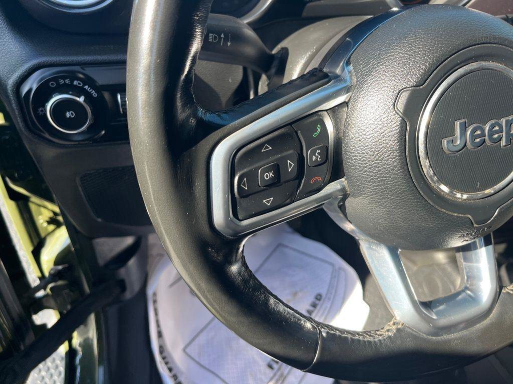 Used 2021 Jeep Wrangler Unlimited Sahara AWD/4WD image 11