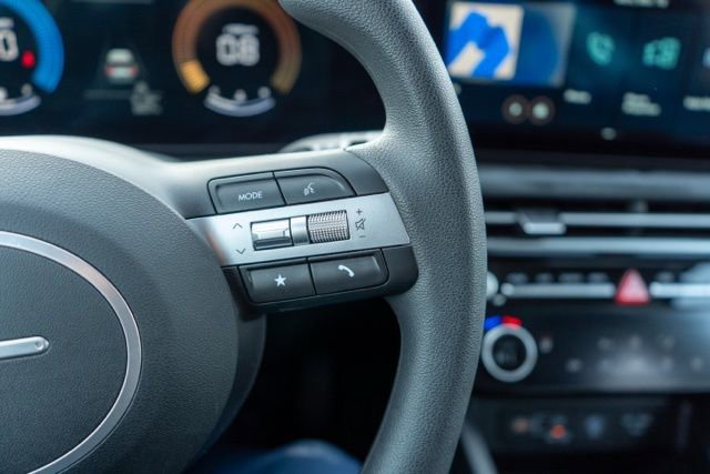 Used 2026 Hyundai Tucson SEL FWD image 18