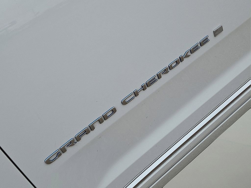 Used 2022 Jeep Grand Cherokee Summit w/ Advanced Protech Group IV image 12