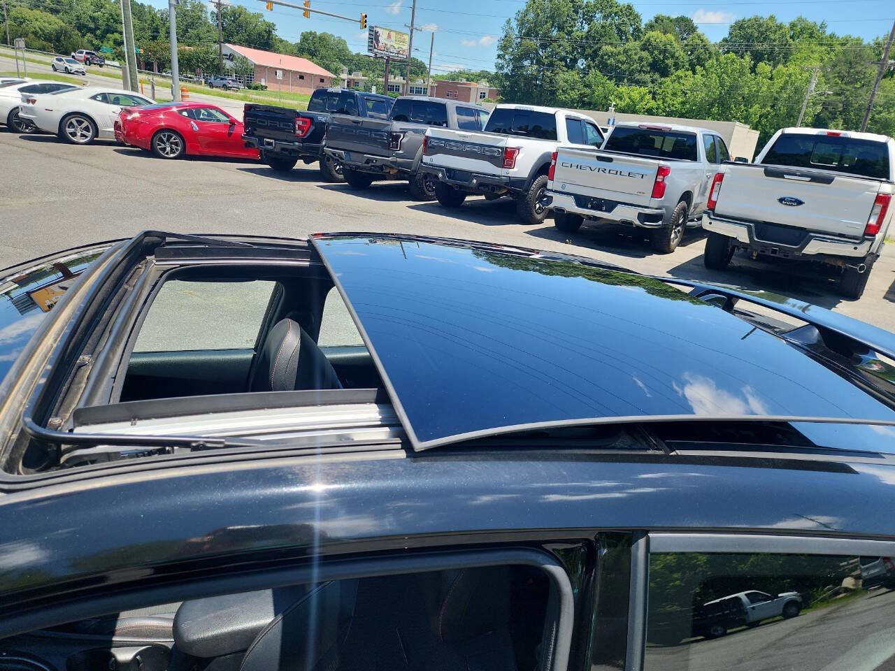 Used 2019 Hyundai Veloster 2.0 Premium image 27