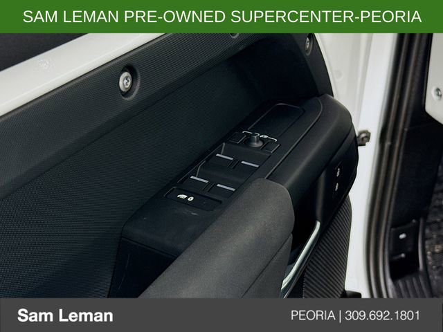 Used 2023 Land Rover Defender 110 image 18