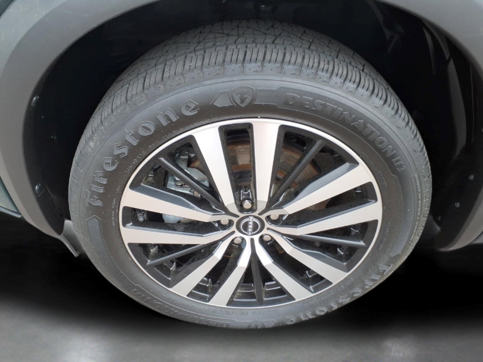 Used 2023 Nissan Pathfinder Platinum AWD/4WD image 9