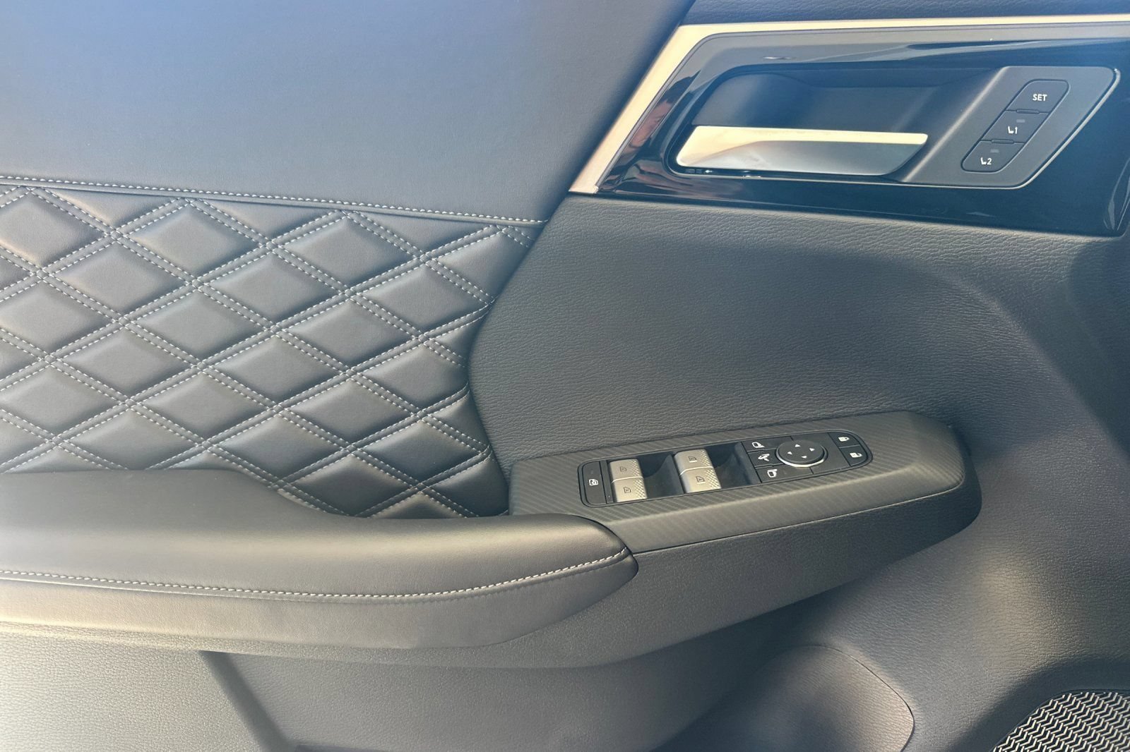 New 2026 Nissan Rogue Platinum AWD/4WD image 12